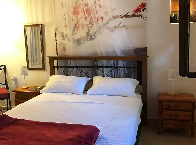 Panos And Chrisas House *