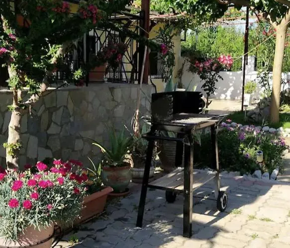 Panos And Chrisas House Casa de Férias *